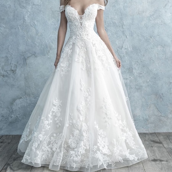 Allure 9681 Romantic Wedding Gown - Picture 1 of 4